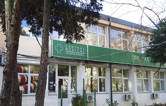 The "Dr. Vaetisi" Medical Center entrance of the bulding placed on Gh. Lazar street, in Timisoara 