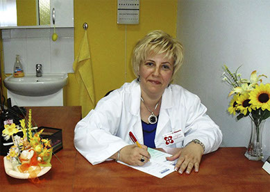 Dr. Vaetisi Manuela Portrait Dr. Vaetisi Manuela Portrait